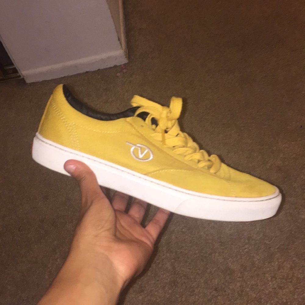 Vans prototype size 10 yellow